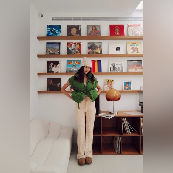 By The Fireplace Cable
Knit Pants - Picture 3 of 7